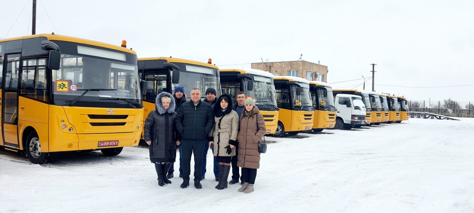 You are currently viewing Кіровоградщина отримала партію шкільних автобусів ЗАЗ АО8